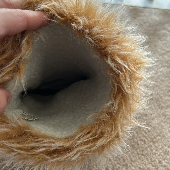 Boots with Fur - Picture 7 of 7